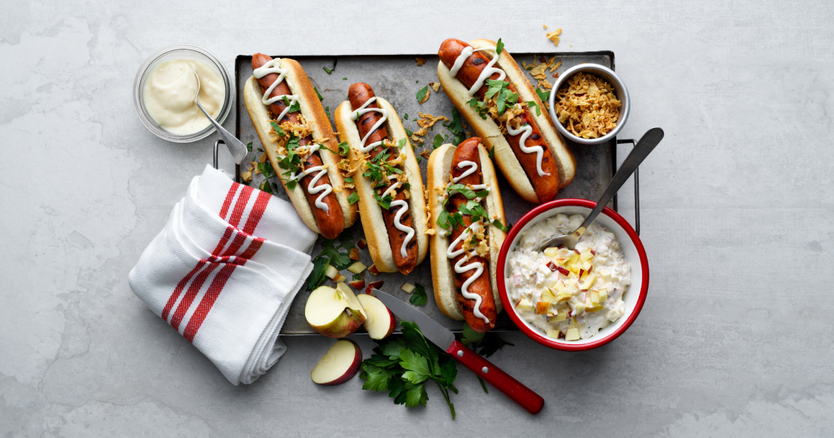 Korv i bröd med potatissallad | Rydbergs