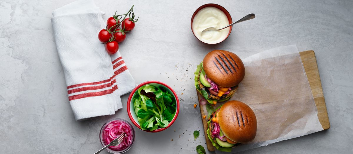 Vegoburgare med Sriracha mayo